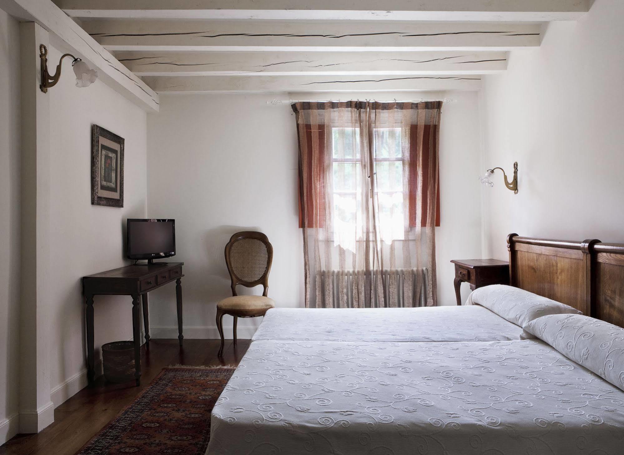 Hotel Iraragorri Galdakao Extérieur photo